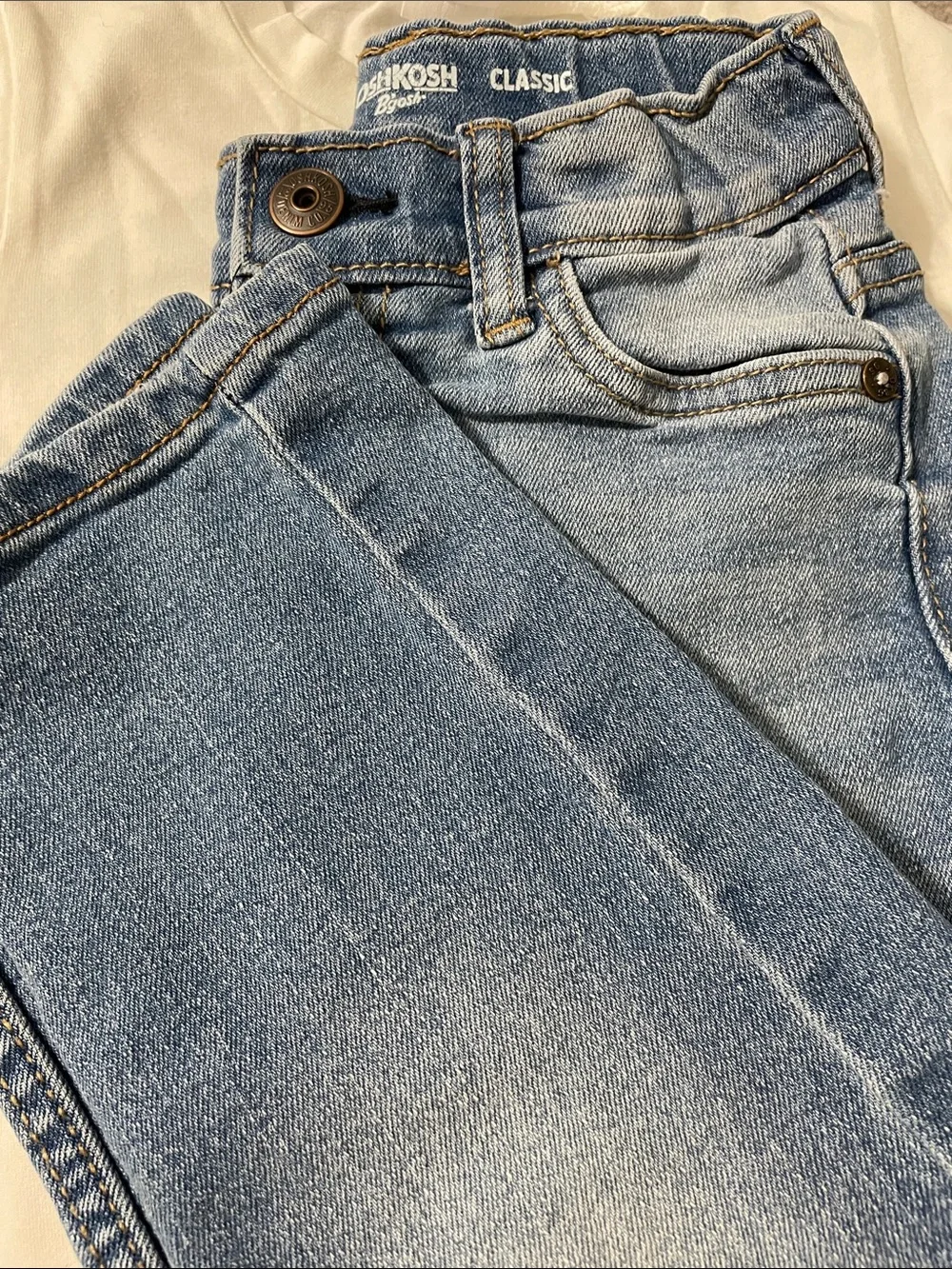 OshKosh B'gosh 3t Light Blue classic Jeans